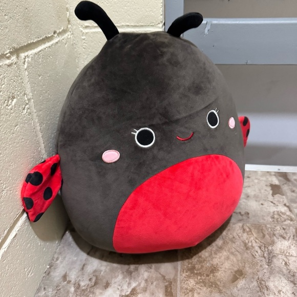 Trudy Ladybug Squishmellow Red Black NEW Kids Unisex Toy Stuffed Animal NWT Fun - Picture 4 of 16